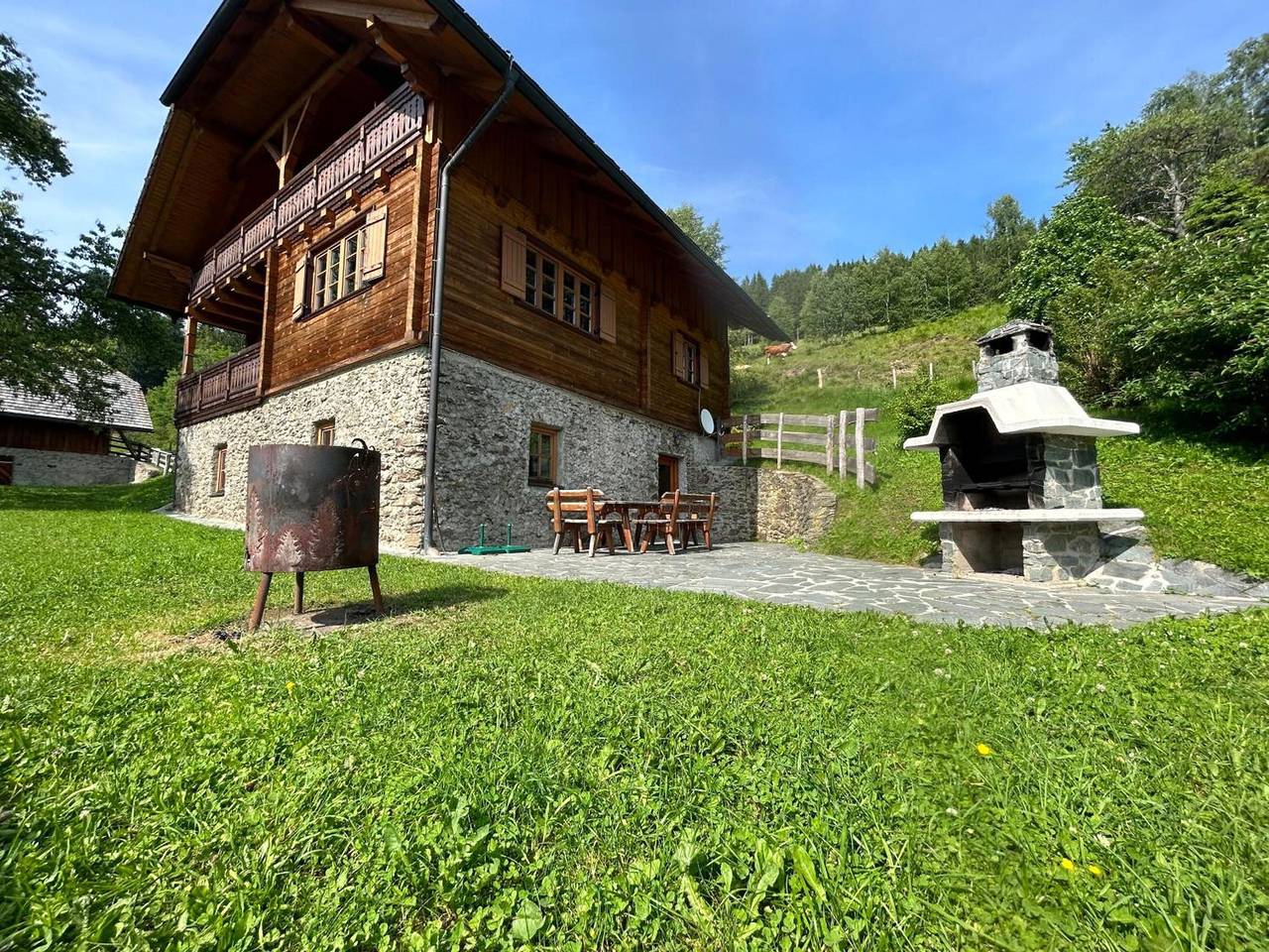 Hütte 'Preisöxlhütte' mit Bergblick, privater Terrasse und Wlan in Metnitz, Mittelkärnten