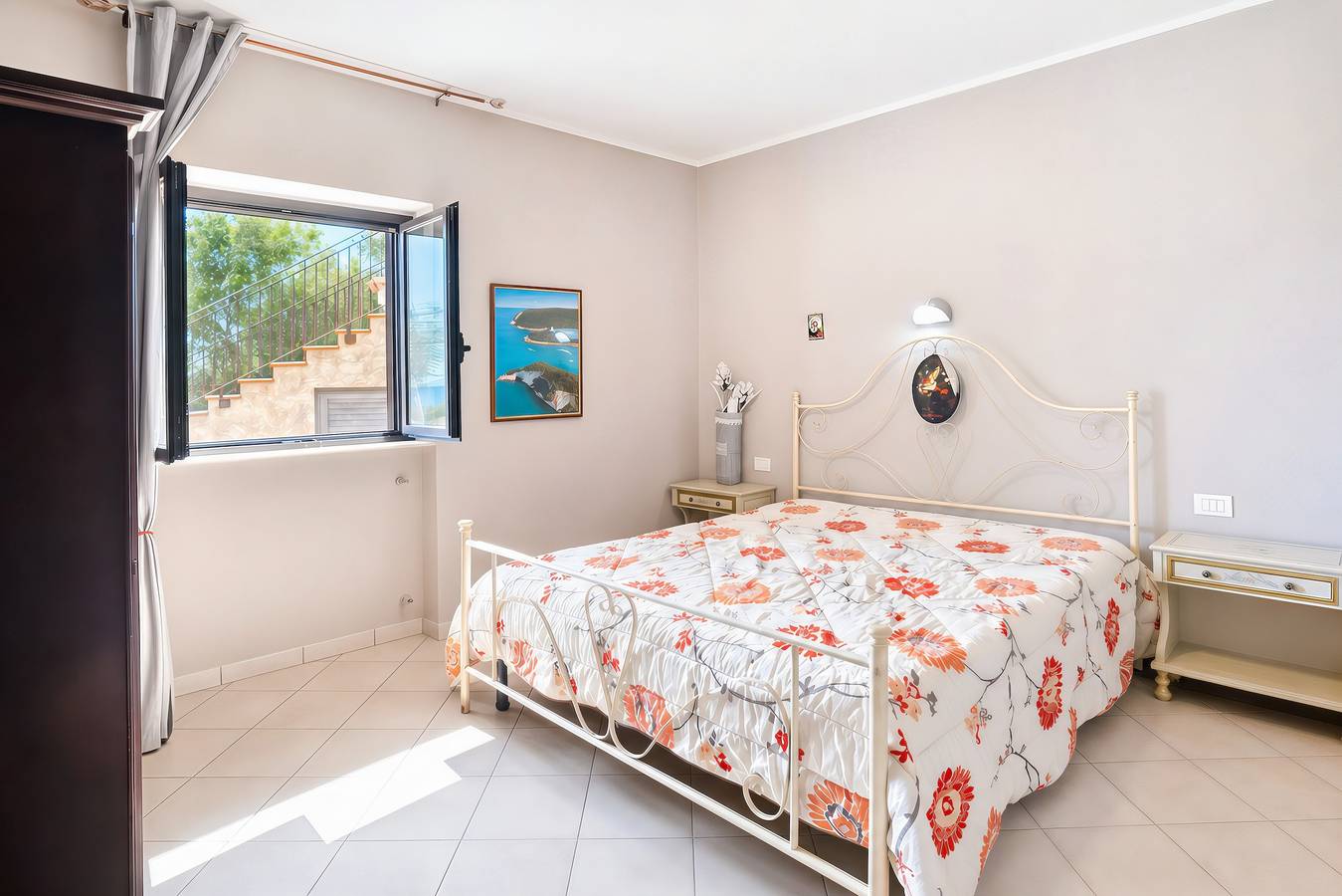 Apartamento entero, Casa Melograno - Villa Mapa con vistas al mar, Wi-Fi y aire acondicionado in Vieste, Gargano