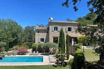 Maison De Vacances pour 12 Personnes dans Robion, Parc naturel régional du Luberon, Photo 2