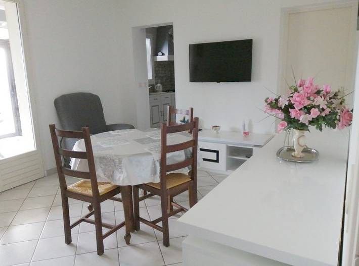 Gîte pour 2 personnes, avec jardin dans l' Isère - 4