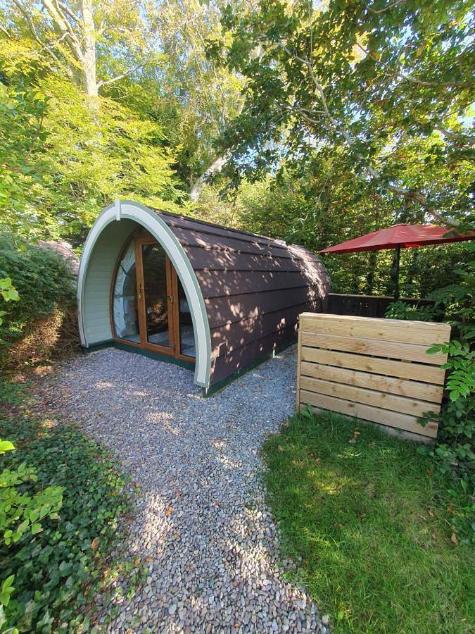 Camping for 2 people, with Hot tub and Terrace as well as Garden and View in Killarney