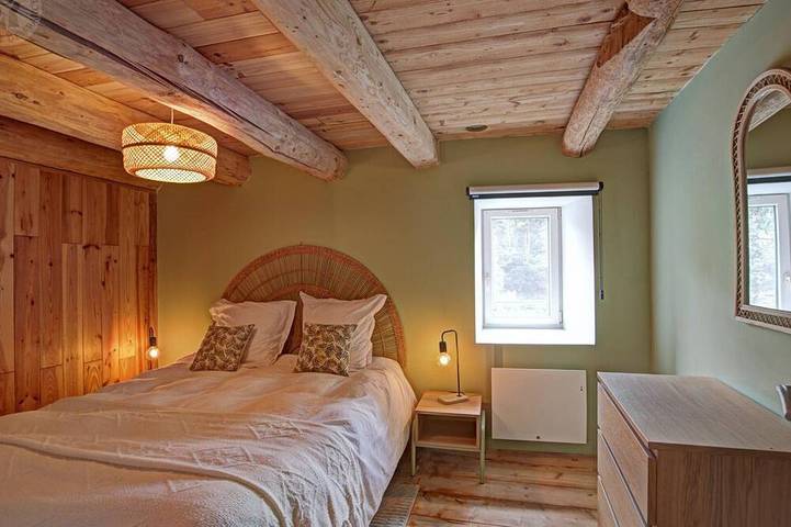 Gîte pour 12 personnes, avec jardin à Usson-en-Forez - 3