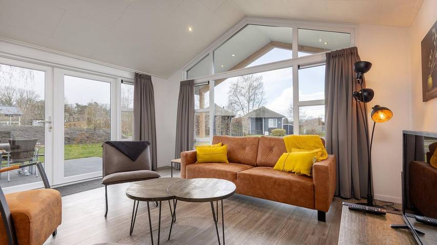 Vakantiehuis voor 6 personen, with tuin and terras as well as zwembad, met huisdier in Hoge Hexel