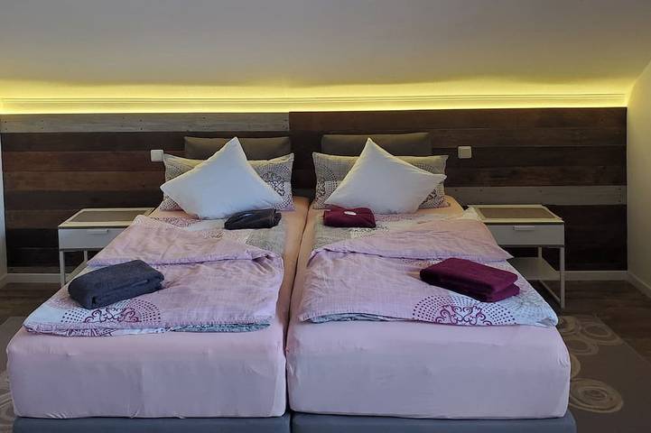 Ferienwohnung für 5 Personen, mit Whirlpool und Terrasse sowie Sauna und Garten in Naturpark Lahn-Dill-Bergland - 4