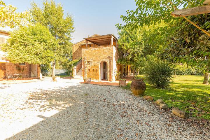 Agriturismo "Appartamento Moraiolo" con piscina condivisa e Wi-Fi in Montepulciano, Chianti