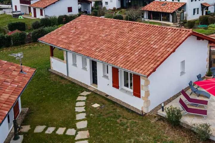 Location de vacances pour 6 personnes, avec Jardin à Espelette