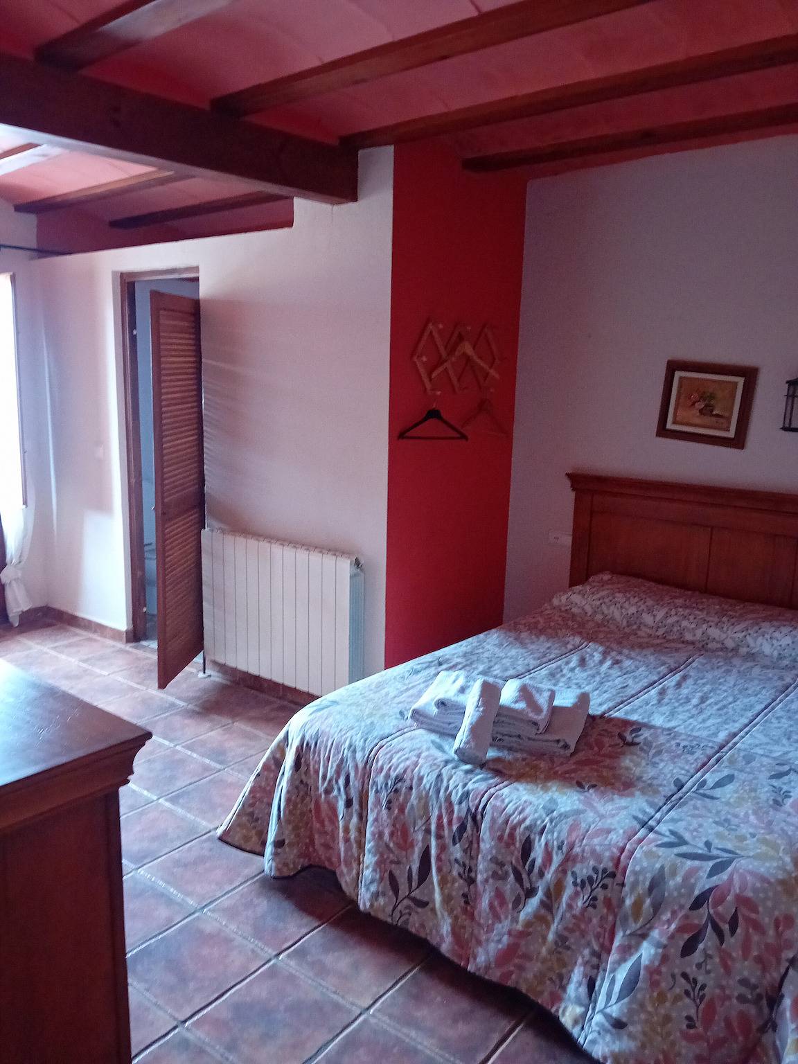 Habitación 'Triple 5' con terraza compartida, balcón y Wi-Fi in Vall de Ebo, Interior de Alicante