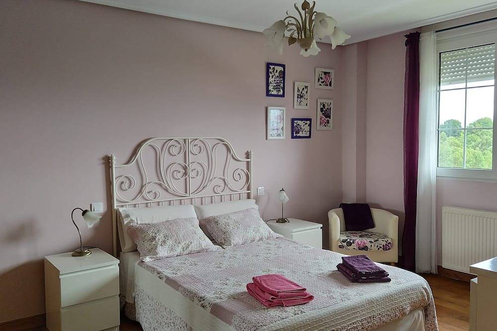 Magnificent views of the beach Salve, Hiking, residential house, privacy in Limpias, Cantabrian Coast