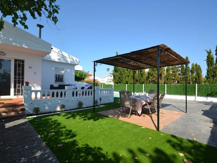 Ferienhaus für 4 Personen, mit Terrasse und Pool an der Costa Dorada - 3