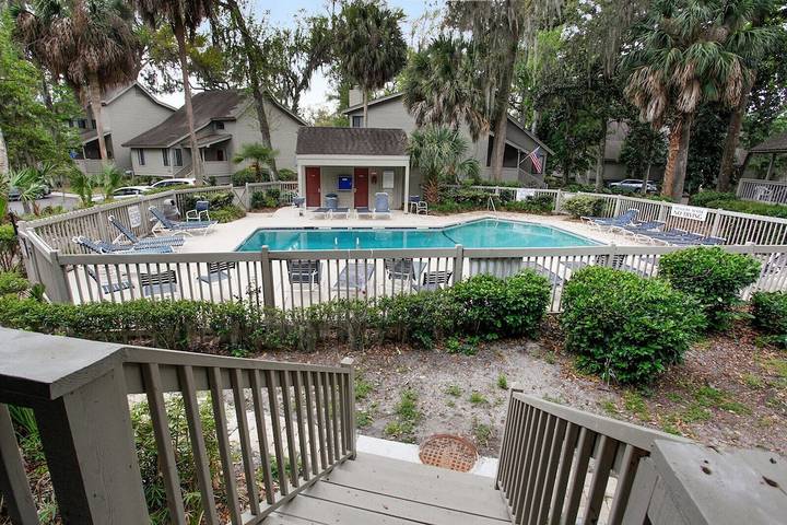Villa for 6 people, with pool and balcony in Hilton Head Island