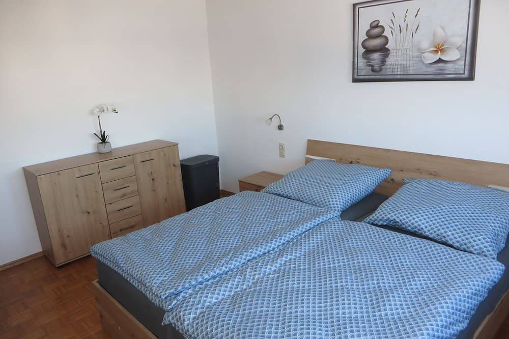 Ganze Wohnung, Ferienwohnung, 72qm, 2 Schlafz., Terrasse, 4 Pers. in Bräunlingen, Mittlerer Schwarzwald