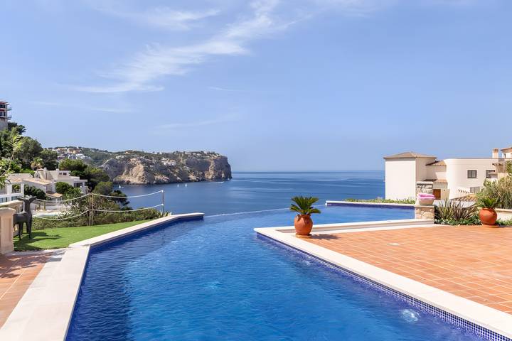Apartamento para 8 personas, con Balcón y Jardín en Puerto de Andrach