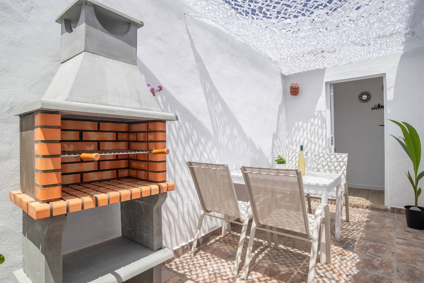 Apartamento inteiro, Desfrutem Conil perto do mar com piscina e churrasqueira – Apartamento 2 na Villa Mayo in Conil de la Frontera, Costa de la luz