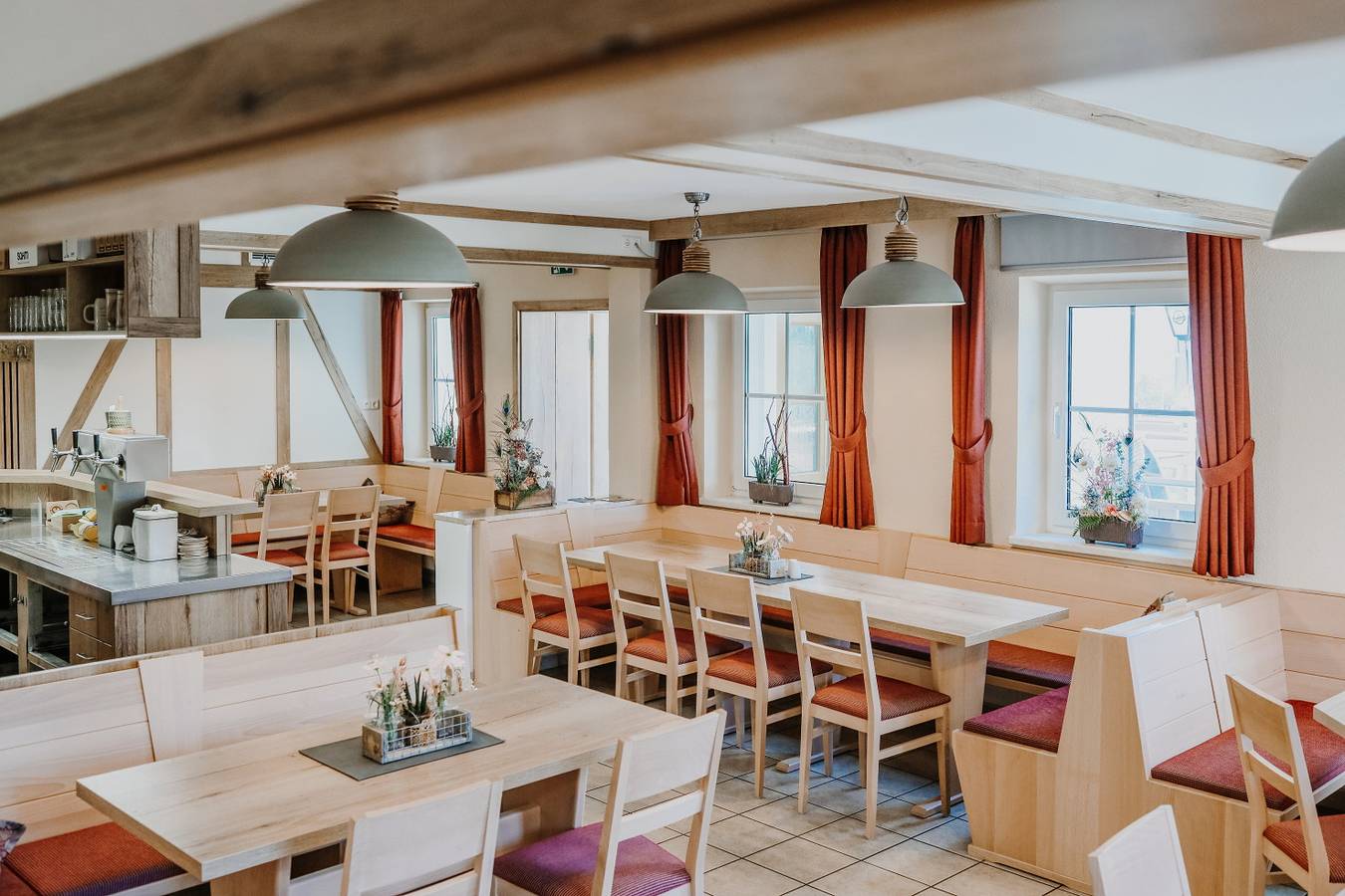 Gasthaus zur Linde - Einzelzimmer mit kostenfreiem Wlan in Dombühl, Romantische Straße