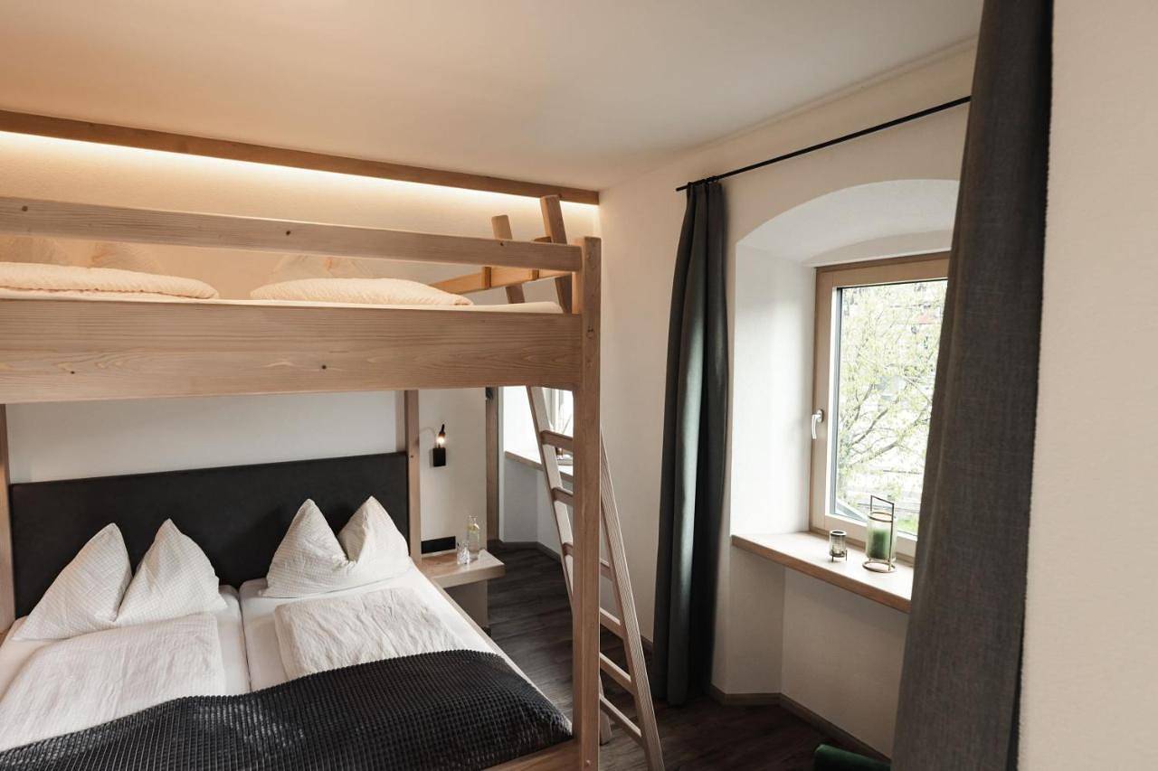 Gasthof Pension Knapp in Tuxer Alpen, Strass im Zillertal