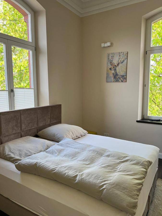 Three-Bedroom Villa in Tönisvorst, Niederrhein