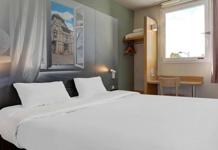 Hotel para 2 personas, con jardín - 1