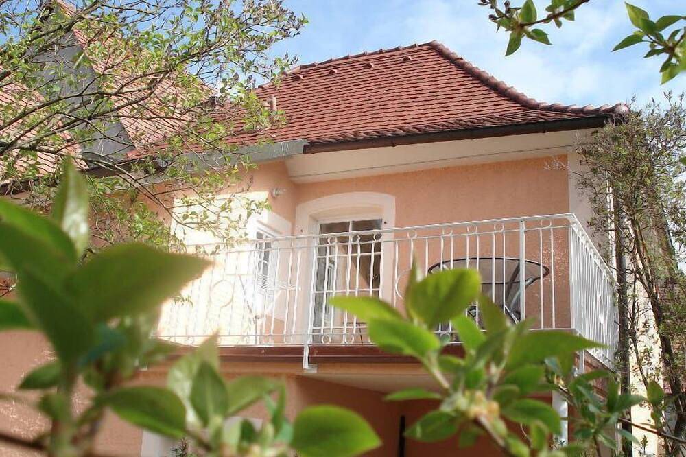 Ganze Wohnung, Ferienwohnung 1 mit 45qm, 1 Schlafzimmer für max. 2 Personen in Staufen im Breisgau, Südschwarzwald