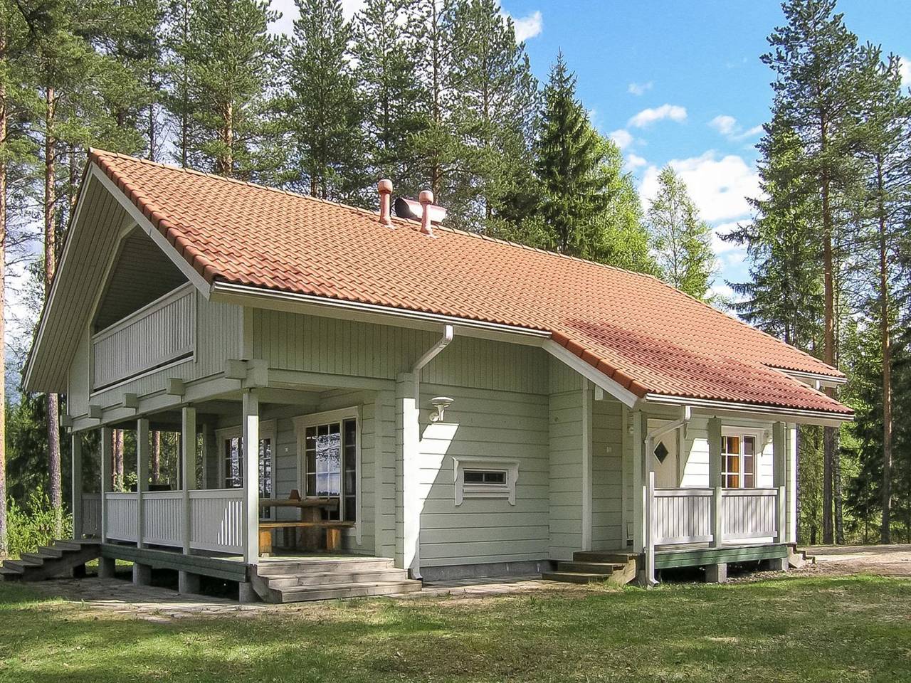 Yläneuvola niemi in Jormasjärvi