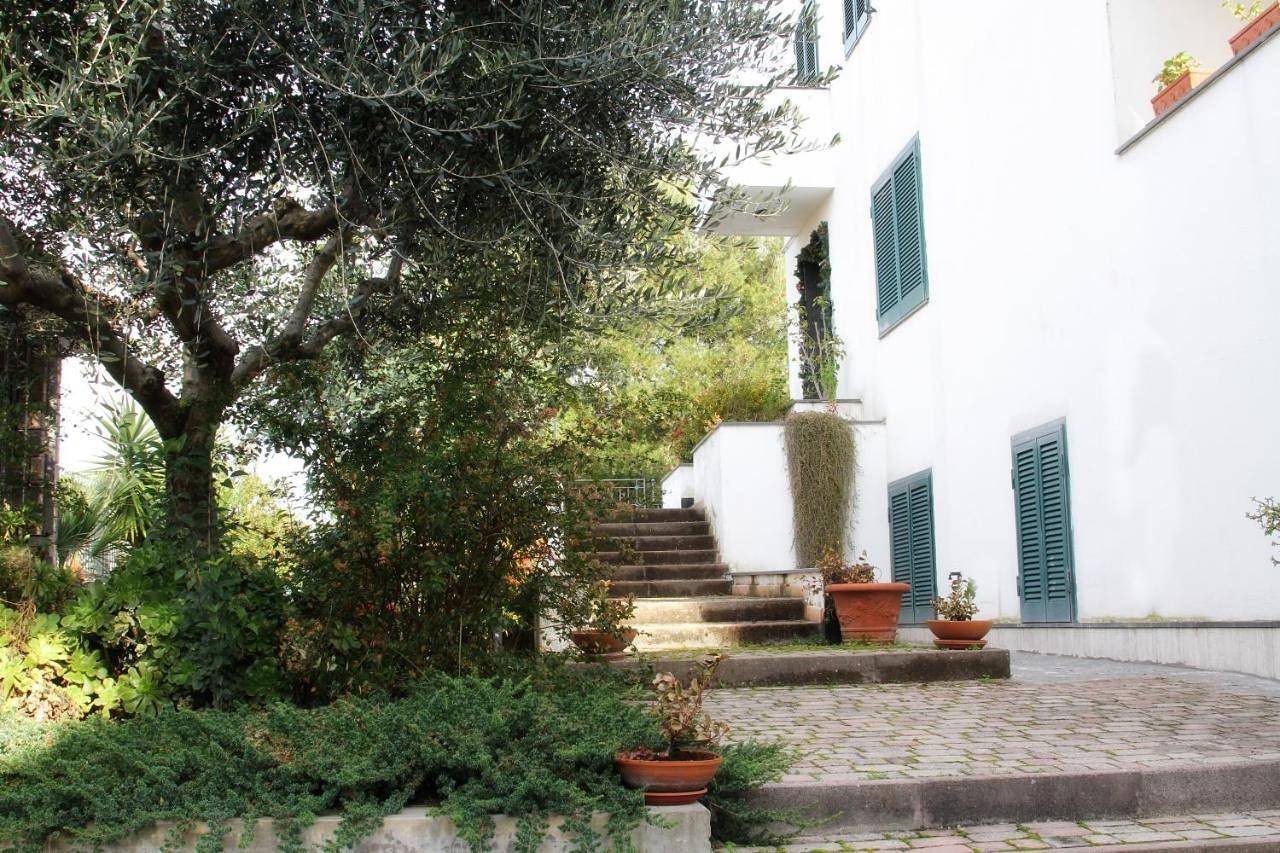 Double Room with Private External Toilet in Pollena Trocchia, Parco nazionale del Vesuvio