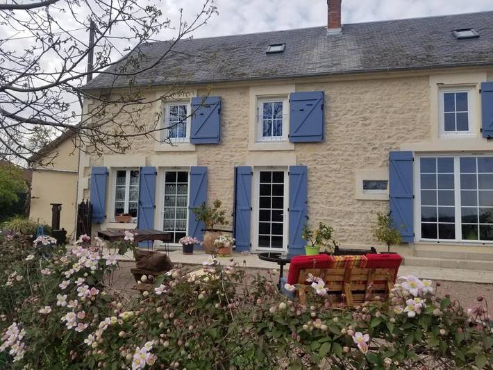 Chambre d’hôte pour 4 personnes, avec Terrasse ainsi que Jardin et Vue dans Nièvre - 2
