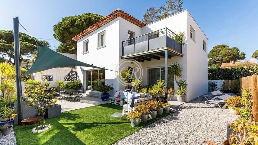 Location de vacances pour 6 personnes, avec vue et terrasse dans Plage de l'Ayguade