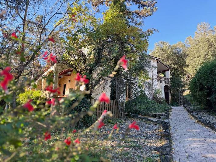 Chambre d’hôte pour 3 personnes, avec jardin et piscine à Corbès