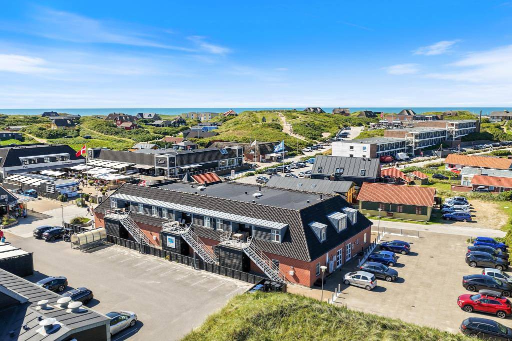Hübsche Wohnung mit Whirlpool und Sauna mitten in Henne Strand in Henne, Varde