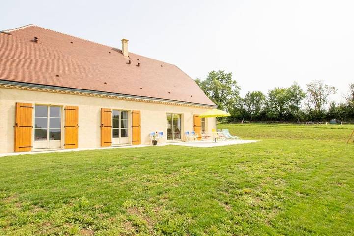 Gîte pour 6 personnes, avec jardin