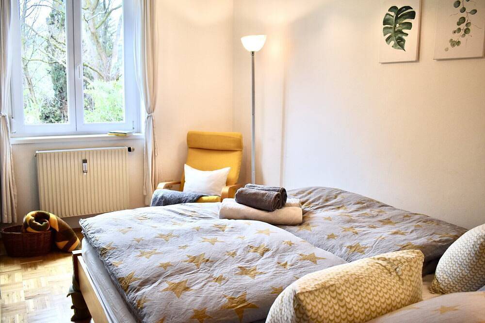 Entire apartment, Sunny Apartment 3 Bedrooms Garden|Graz| Free Parking|Pet friendly in Graz, Steirerland