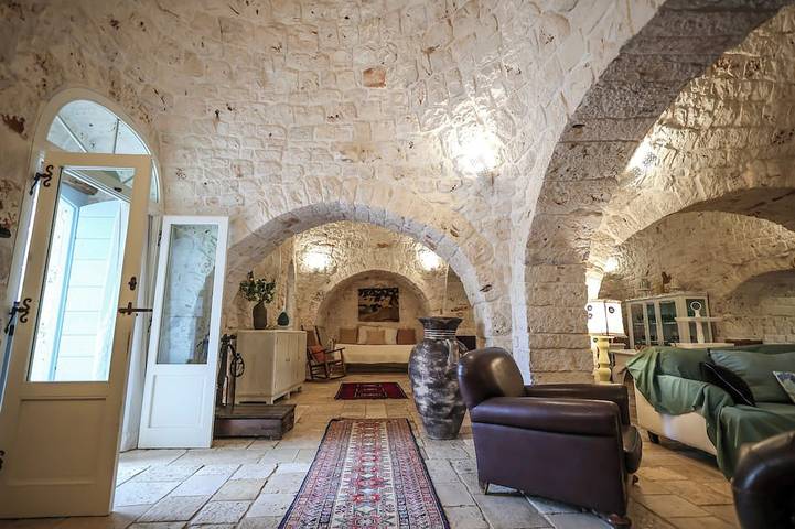 Location de vacances pour 5 personnes, avec Terrasse ainsi que Jardin et Piscine à Antonelli - 2