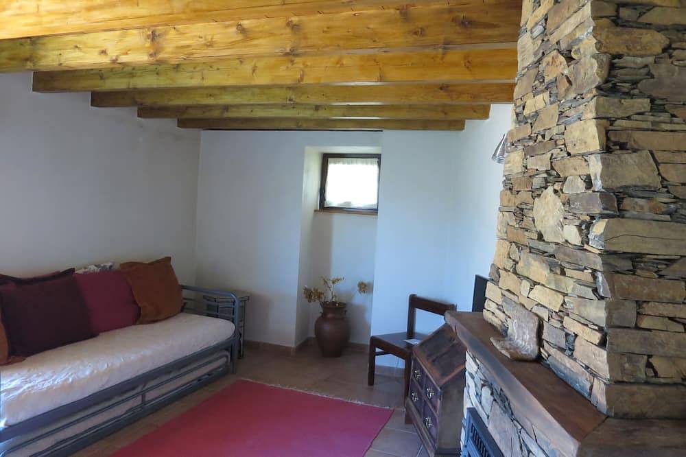 House of Olives (Soito / Góis) in Cadafaz e Colmeal, Aldeias de Xisto