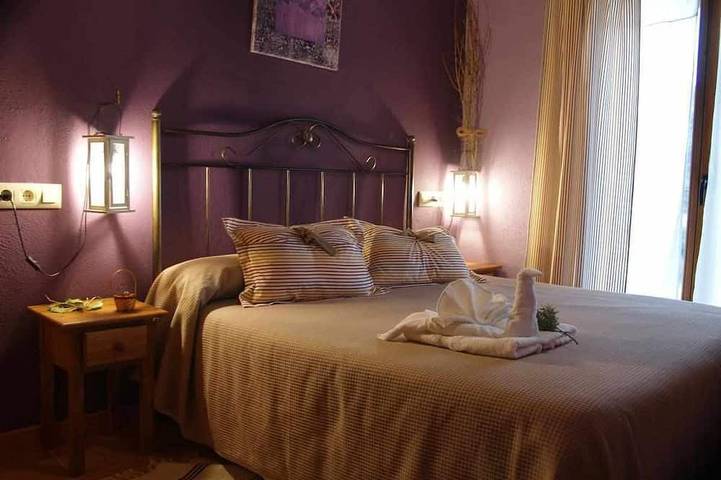 Apartamento entero, Lila-Hab-Casa Rural Angelita in Olocau del Rey, Provincia de Castellón
