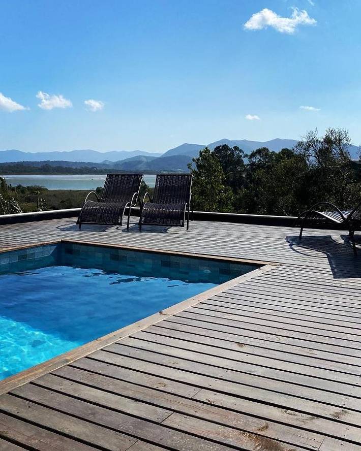 Casas e apartamentos de temporada para 2 pessoas, com vista e vista para o lago e ainda terraço and piscina em Imbituba
