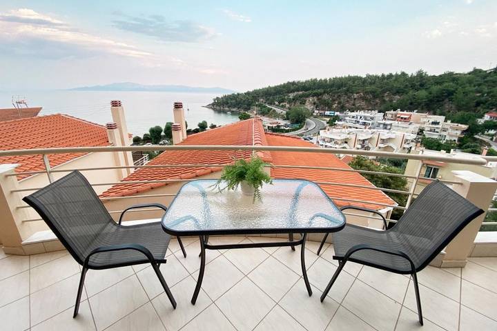 Location de vacances pour 3 personnes, avec jardin et vue, adapté aux familles à Kavala - 4