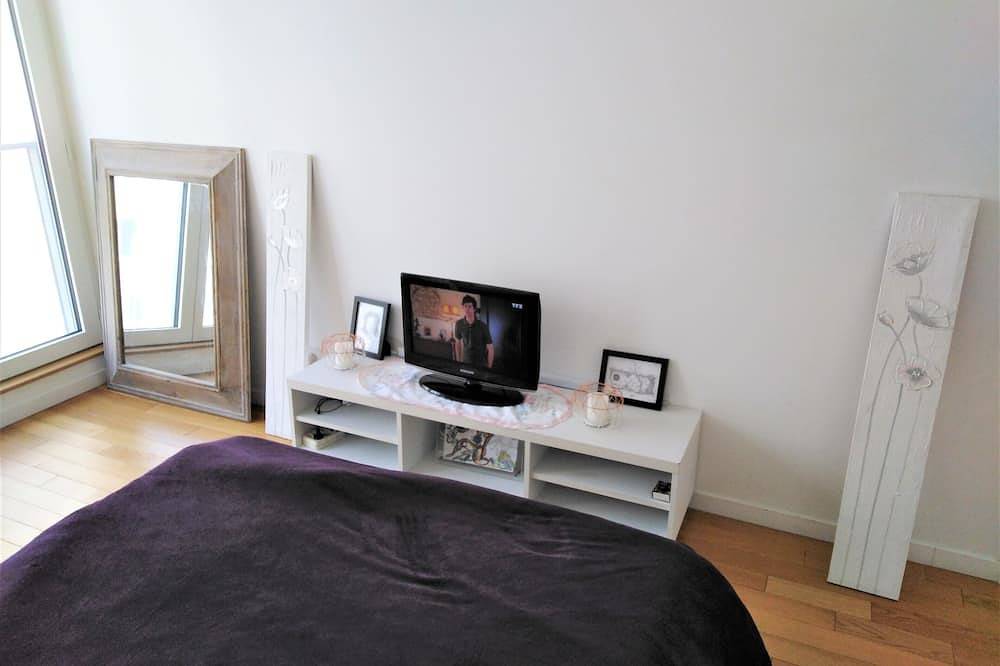 Apartamento entero, Hermosas 2 habitaciones de 43 m² a 10 minutos de París. in Boulogne-Billancourt, Altos del Sena