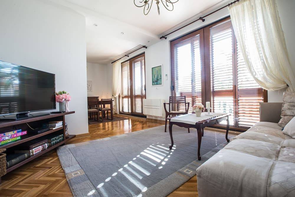 Villa Markota, Magnifique Lieu Pour Une Expérience Familiale, jusqu'à 8 personnes in Promajna, Makarska riviera