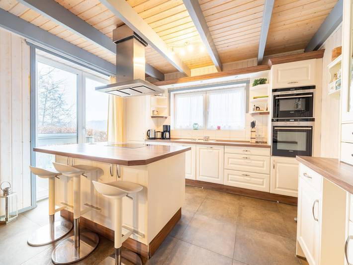 Ferienhaus für 8 Personen, mit Sauna und Terrasse sowie Garten, kinderfreundlich in Mecklenburgische Seenplatte - 3