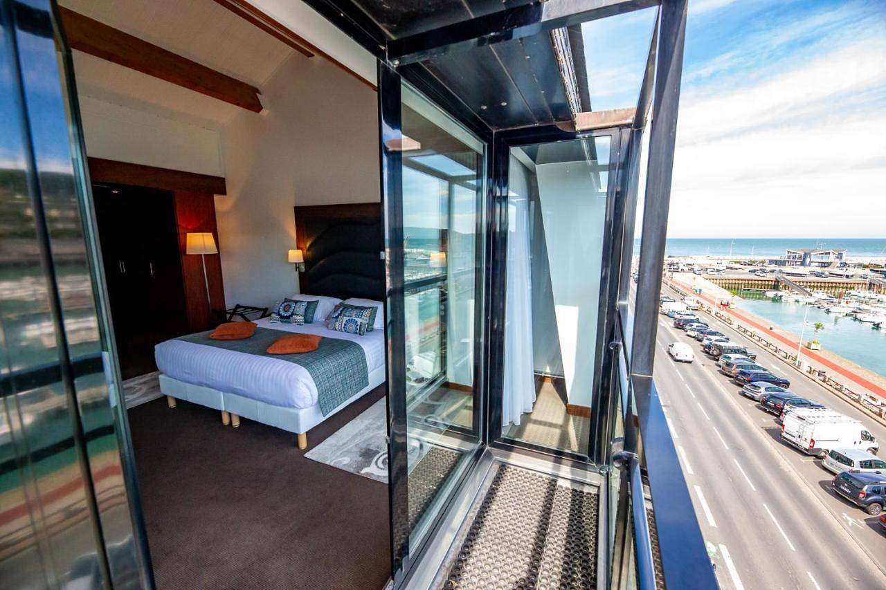 Superior Double Room with Sea View in Fécamp, Région du Havre