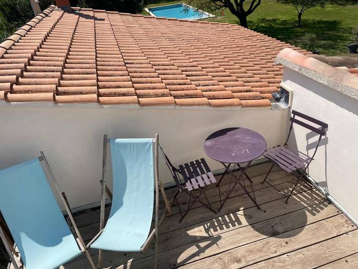 Location de vacances pour 2 personnes, avec piscine et jardin ainsi que vue et bassin pour enfant à Orgone - 3