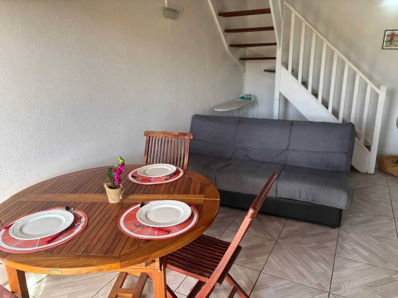 Entire studio, Equipped Apartment in Le Gosier with Pool - 30 m² in Le Gosier, Guadeloupe (Caribbean)