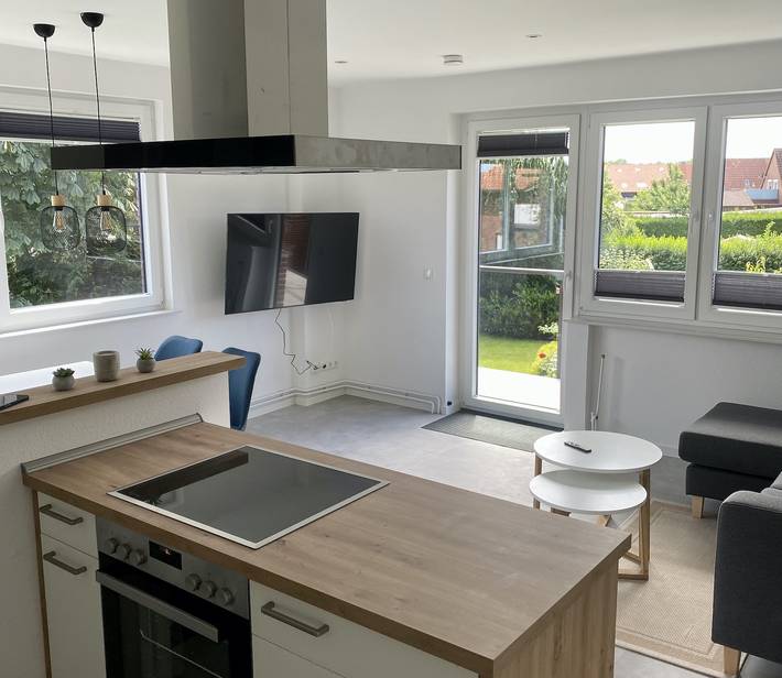 Ganze Wohnung, Ferienwohnung Brandung - Haus Seeschwalbe - Ferienwohnung Brandung mit 50qm, 1 Schlafzimmer, Balkon mit Blick in Garten, max. 2 Personen in Horumersiel, Wangerland