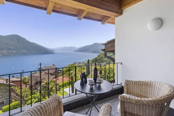 Ferienhaus für 4 Personen, mit Garten und Balkon in Brissago