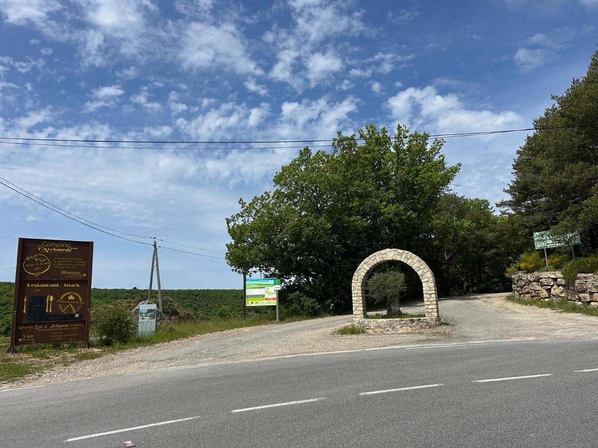 Camping l'Avelanede in Artignosc-sur-Verdon, Région de Brignoles