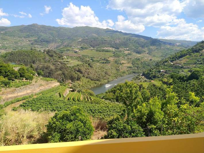 Location de vacances pour 5 personnes, avec vue et balcon dans Mesão Frio