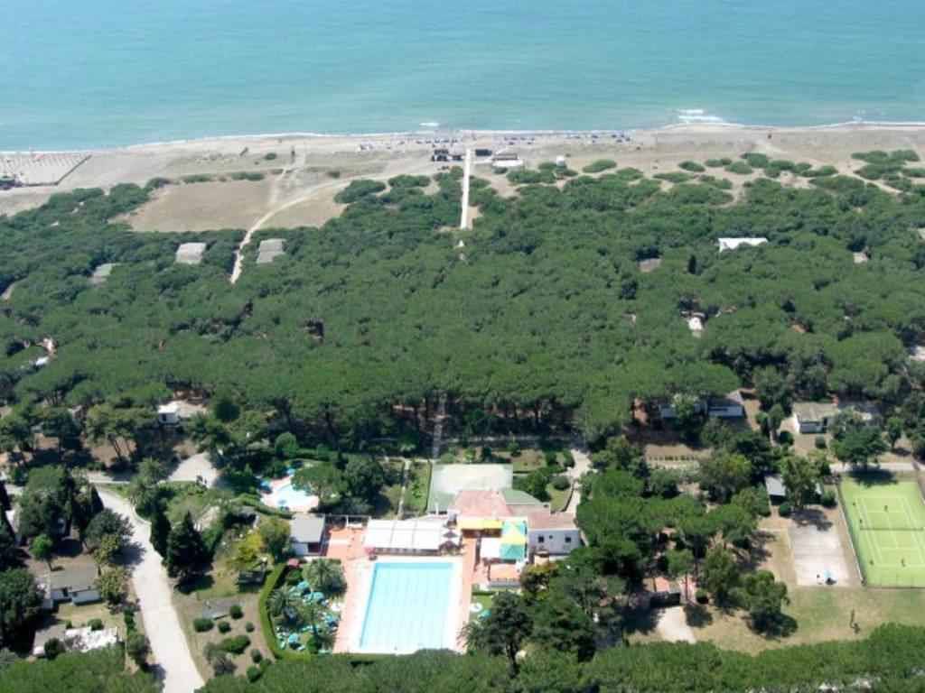 Apartamento vacacional entero, Holiday apartment with air conditioning  in Baia Domizia, Provincia de Caserta