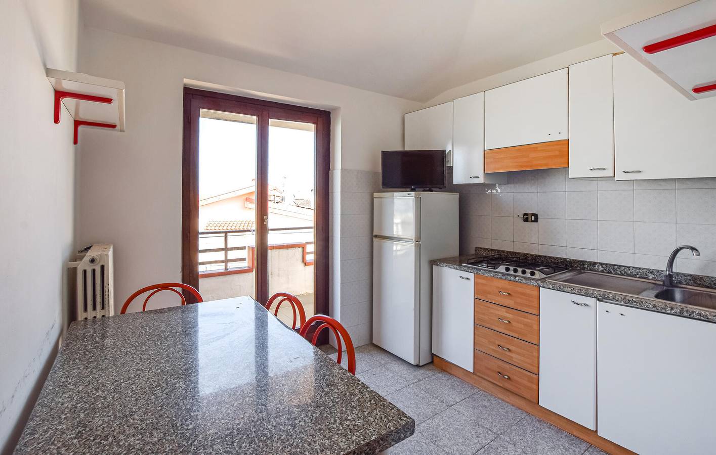 Appartement de vacances entier, Appartement avec vue sur la mer, piscine, lave-linge et parking - à 2 km de la plage in Briatico, Province de Vibo Valentia