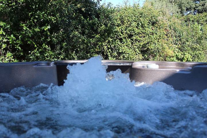 Holiday home for 6 people, with garden and hot tub - 1