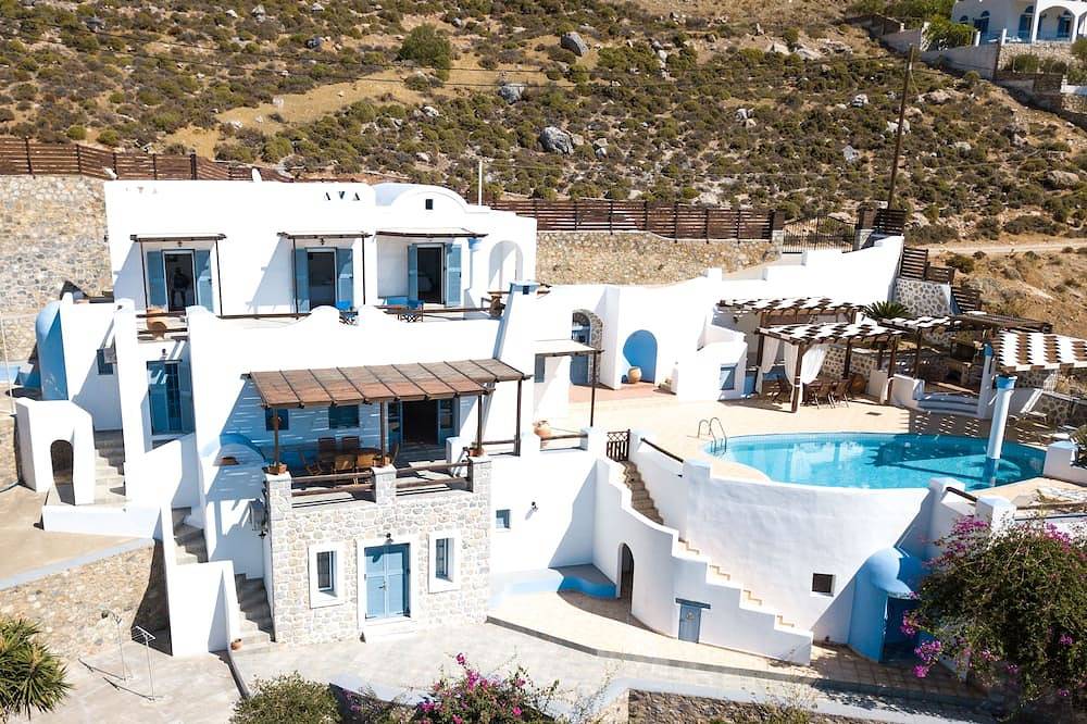 Luxury Waterfront Vacation Villa in Kalymnos, Greece with Private Pool in Kalymnos