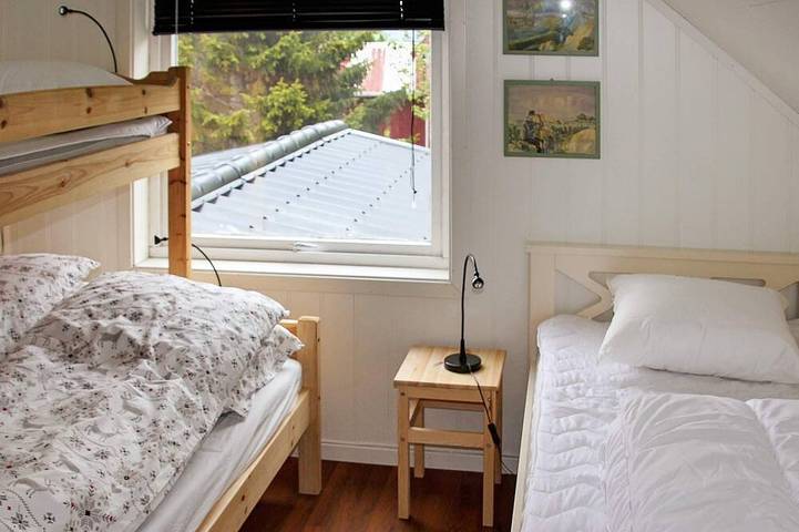 Ferienhaus für 9 Personen, mit Whirlpool und Terrasse sowie Garten in Lyngen - 4
